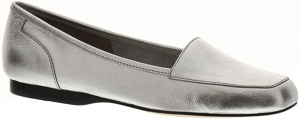ARRAY Womens Freedom Slip On Loafers