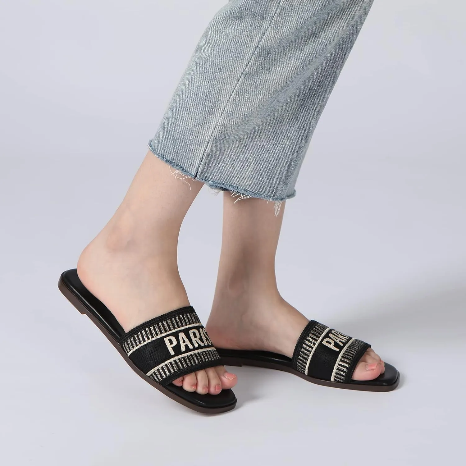 Athlefit Women's Flat Sandals Comfortable Slide Sandals Dressy Summer 2025