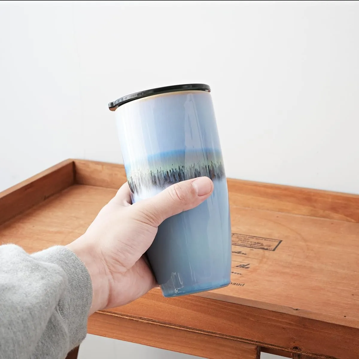 Bosmarlin Ceramic Travel Coffee Mug with Lid, 21 fl oz, Portable Coffee Cup for Car Cup Holder, Microwave and Dishwasher Safe, Reactive Glaze