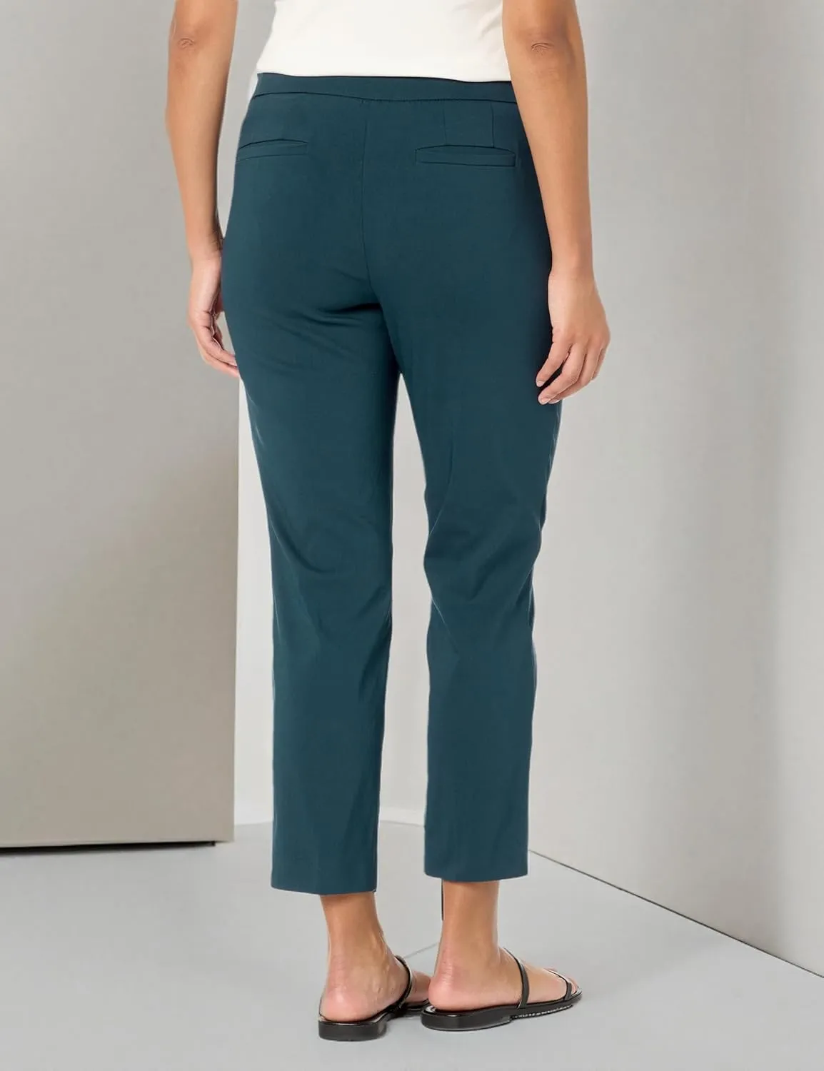 Briggs New York Women's Super Stretch Millennium Slimming Pull-on Ankle Pant