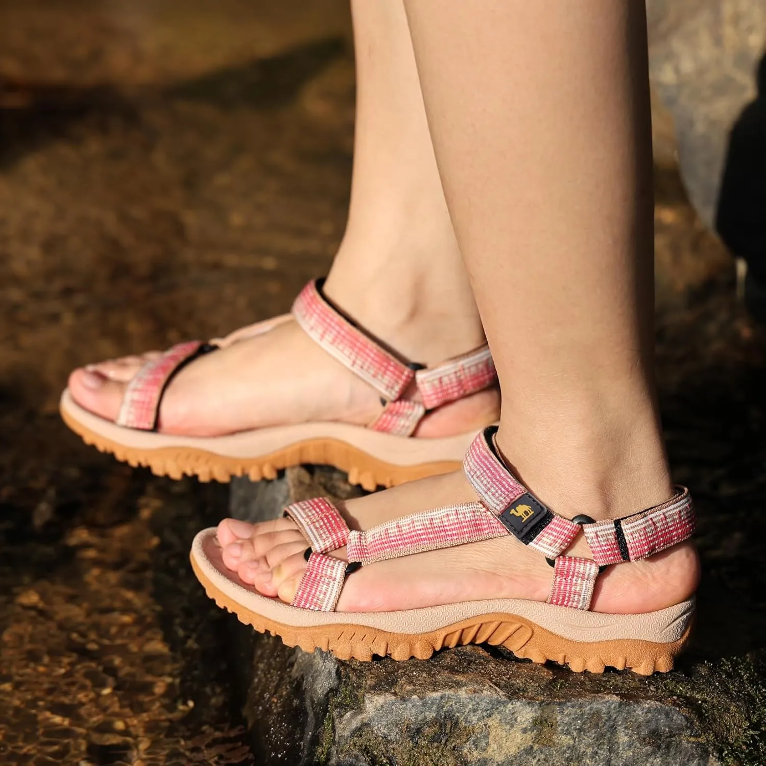 CAMEL CROWN Hiking Sport Sandals for Women Anti-skidding Water Sandals Comfortable Athletic Sandals for Outdoor Wading Beach