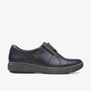 Clarks Women's Magnolia Zip Black 26167485