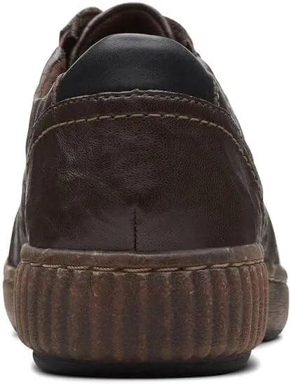 Clarks Women's Magnolia Zip Sneaker