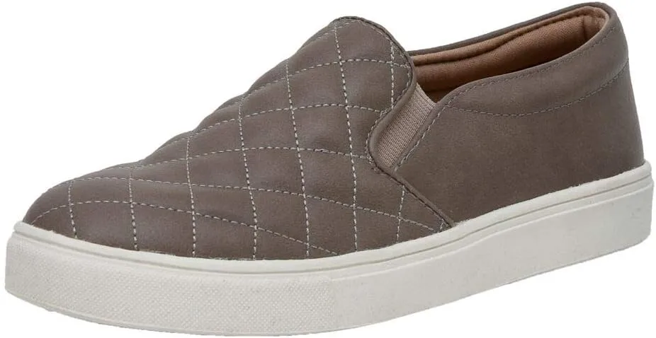 CUSHIONAIRE Women's Reena Comfort Quilted Sneaker