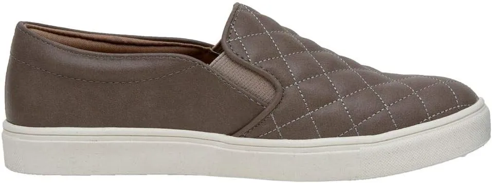 CUSHIONAIRE Women's Reena Comfort Quilted Sneaker