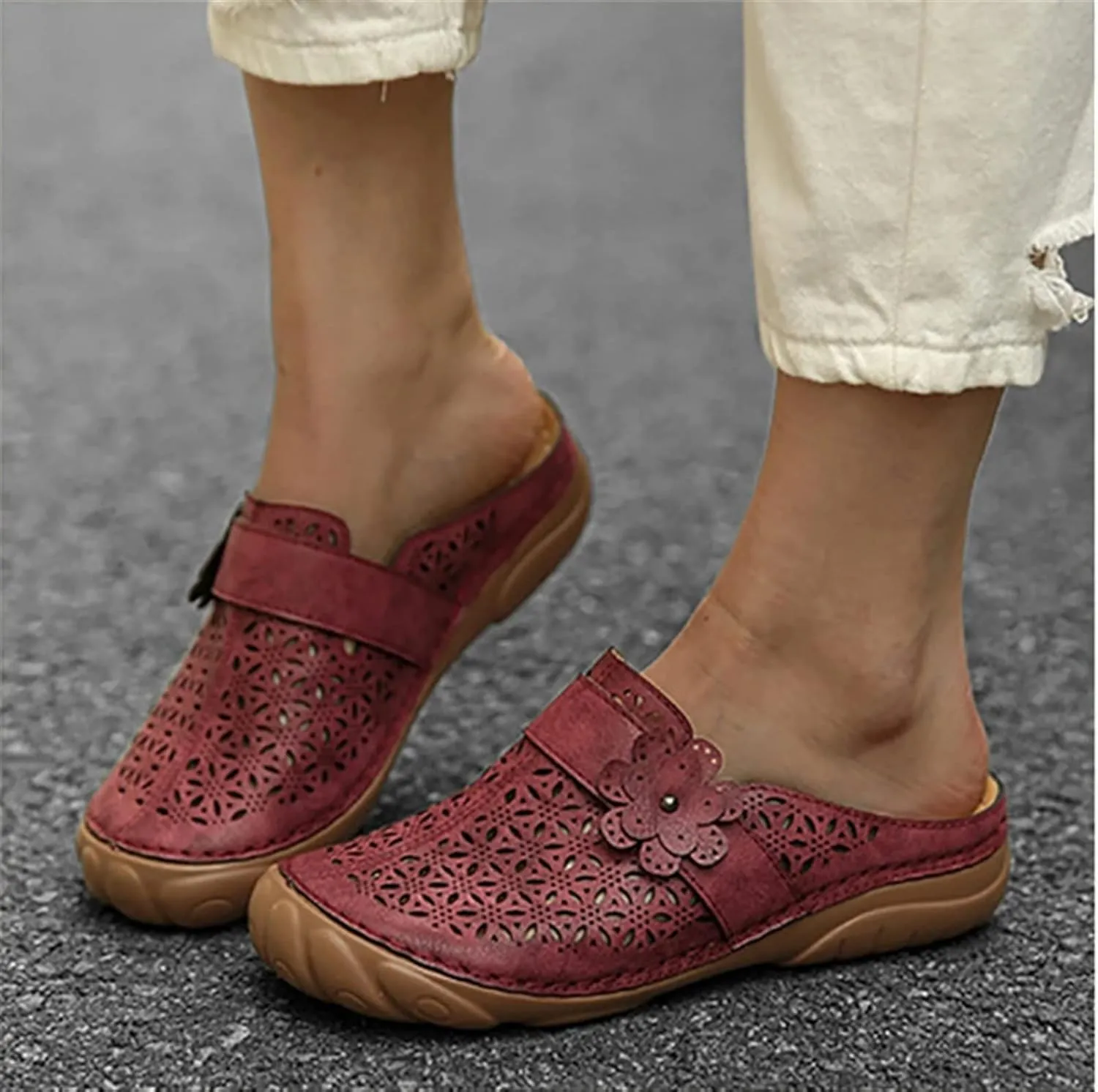 Cut-Outs Women Shoes Women's Baotou Slippers Summer Comfortable Retro Flower Flat Sandals Plus Size Genuine Leather Lady Slides Shoes (Color : Red, Shoe Size : 9)