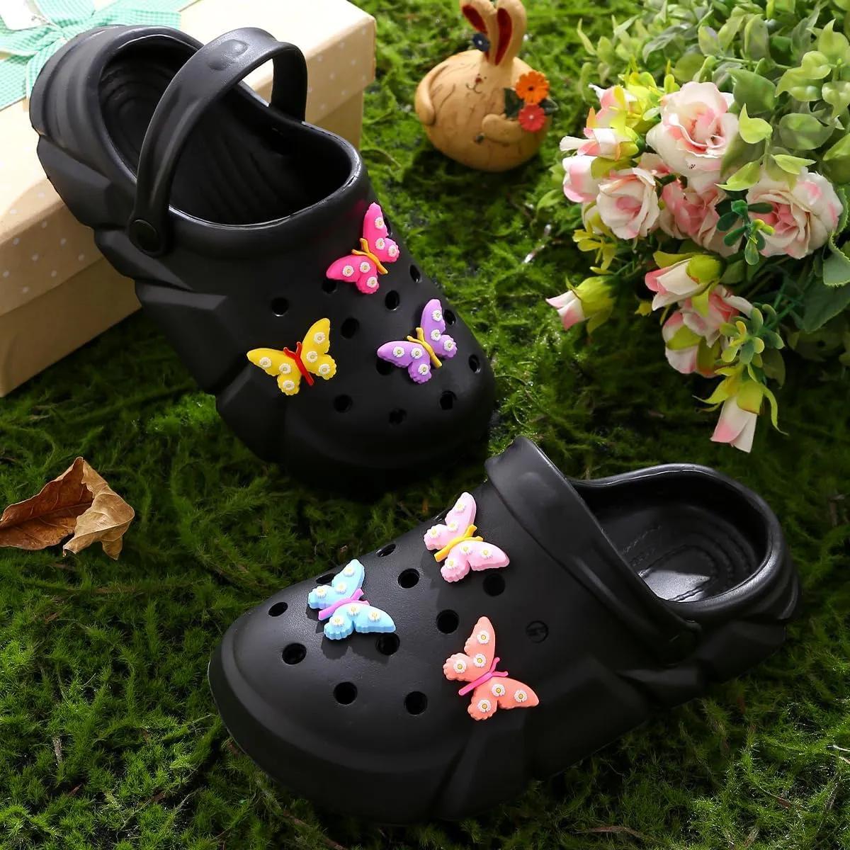 Cute Butterfly-Themed Lightweight Girls' Clogs, Platform Soft Sole Closed Toe EVA Home Garden Clog Shoes, Two-Way Wear Breathable Beach Clogs, Trendy Non-Slip Slip-On Sandals