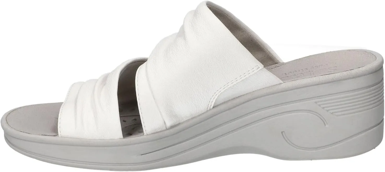 Easy Street Women's Seeker Wedge Sandal