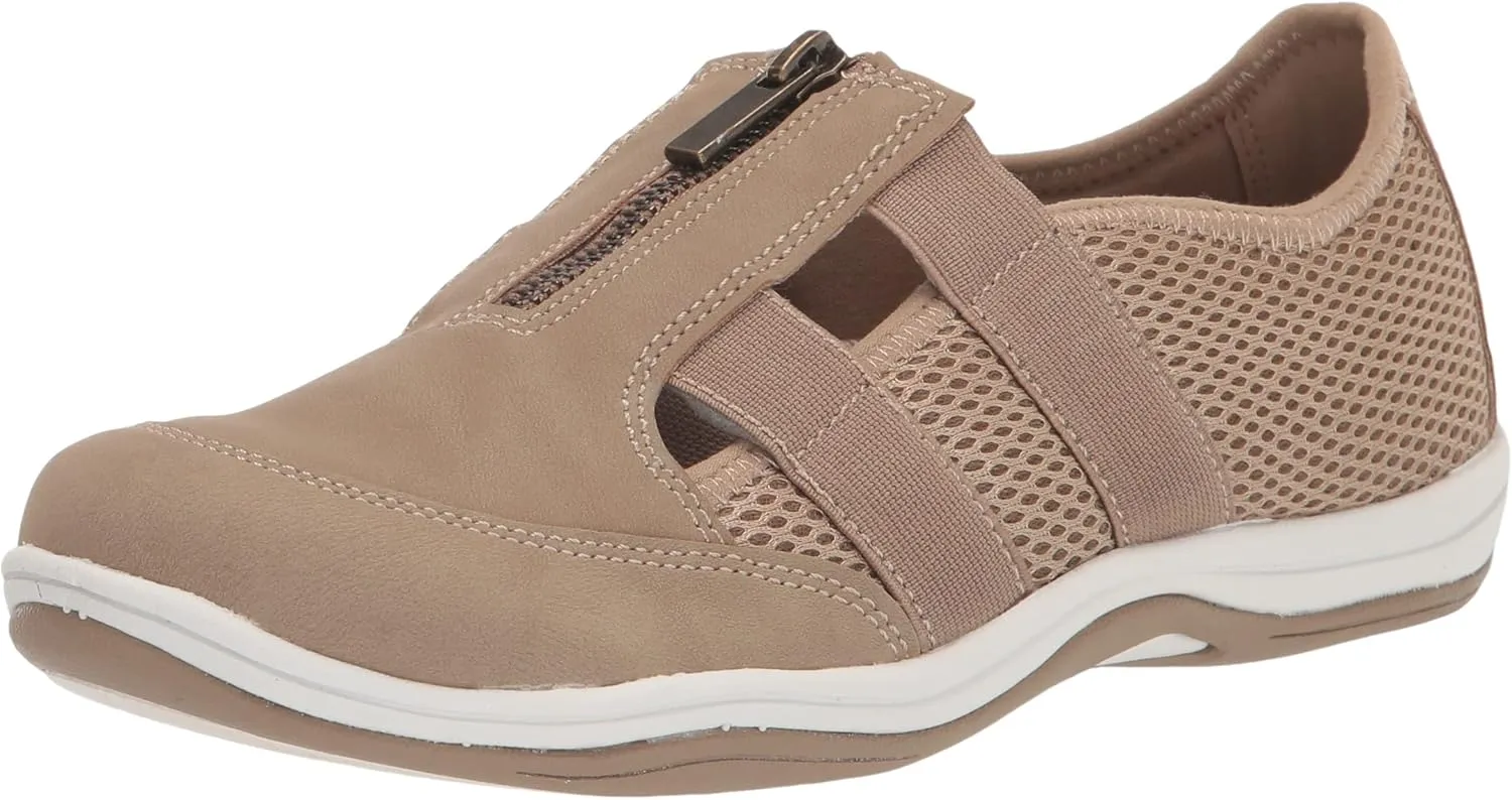 Easy Street Women's Yareli Sneaker