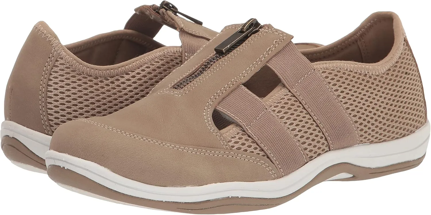 Easy Street Women's Yareli Sneaker