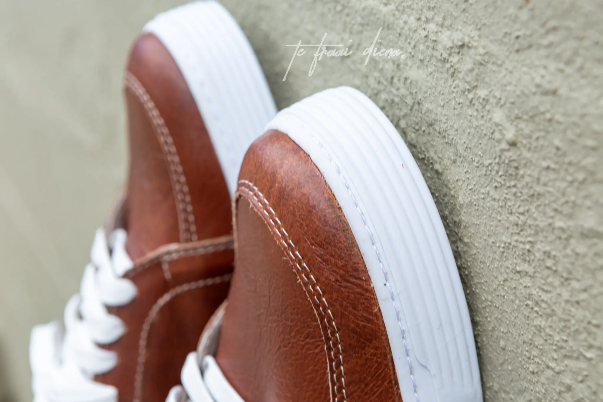 Fleur Sneaker - Tan