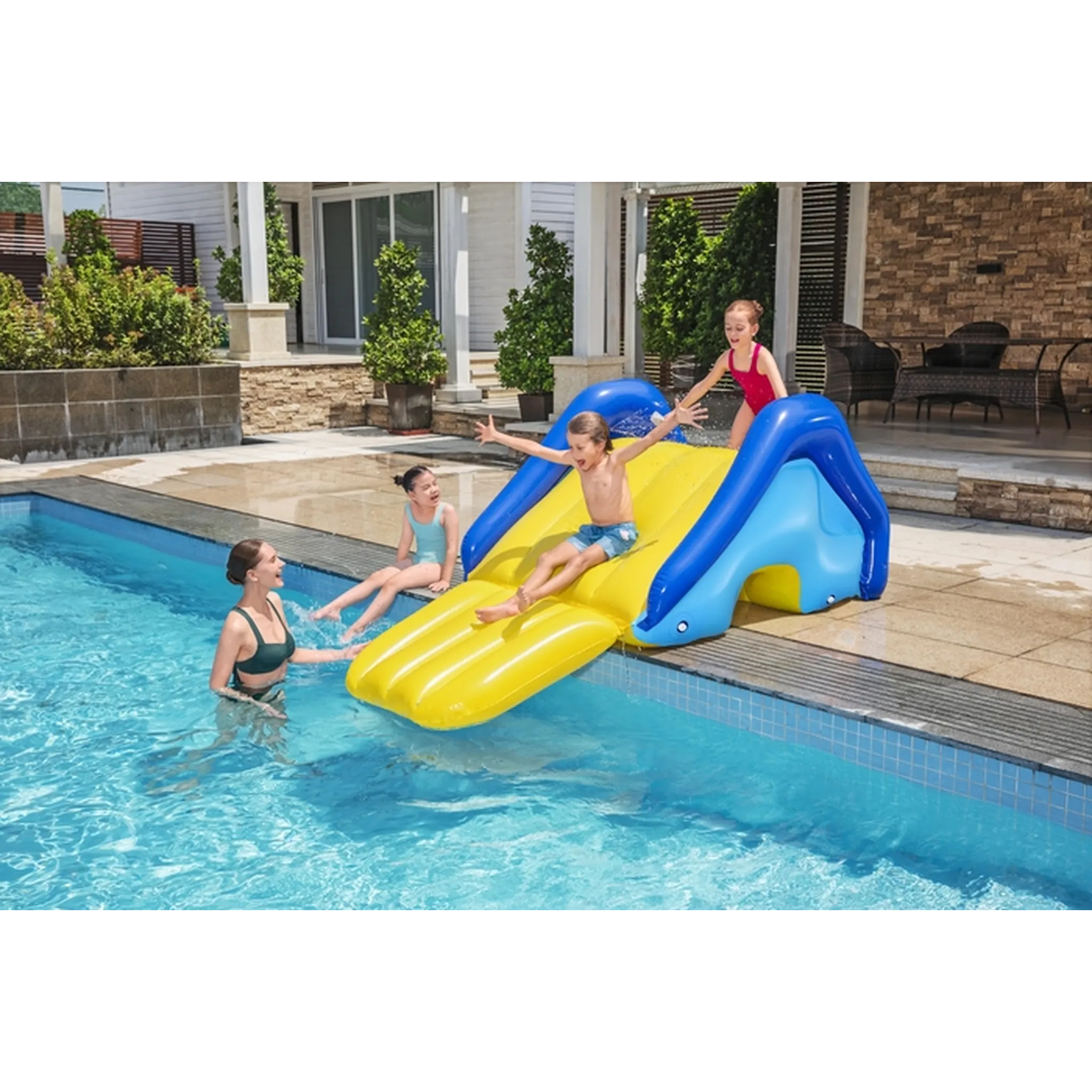 GIANT POOL WATER SLIDE (2.47X1.24M)