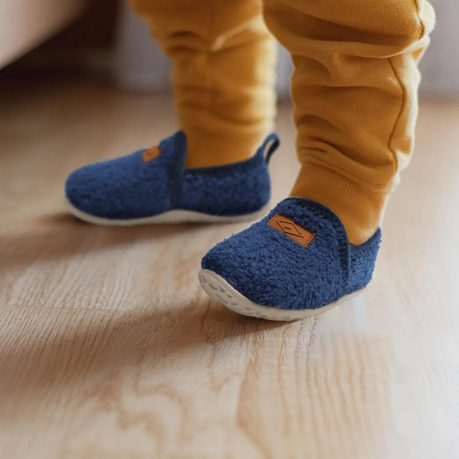 Lefflow Toddler Slippers Boys Girls House Shoes Slip on Baby Sock Shoes Lightweight Outdoor Walking Shoes