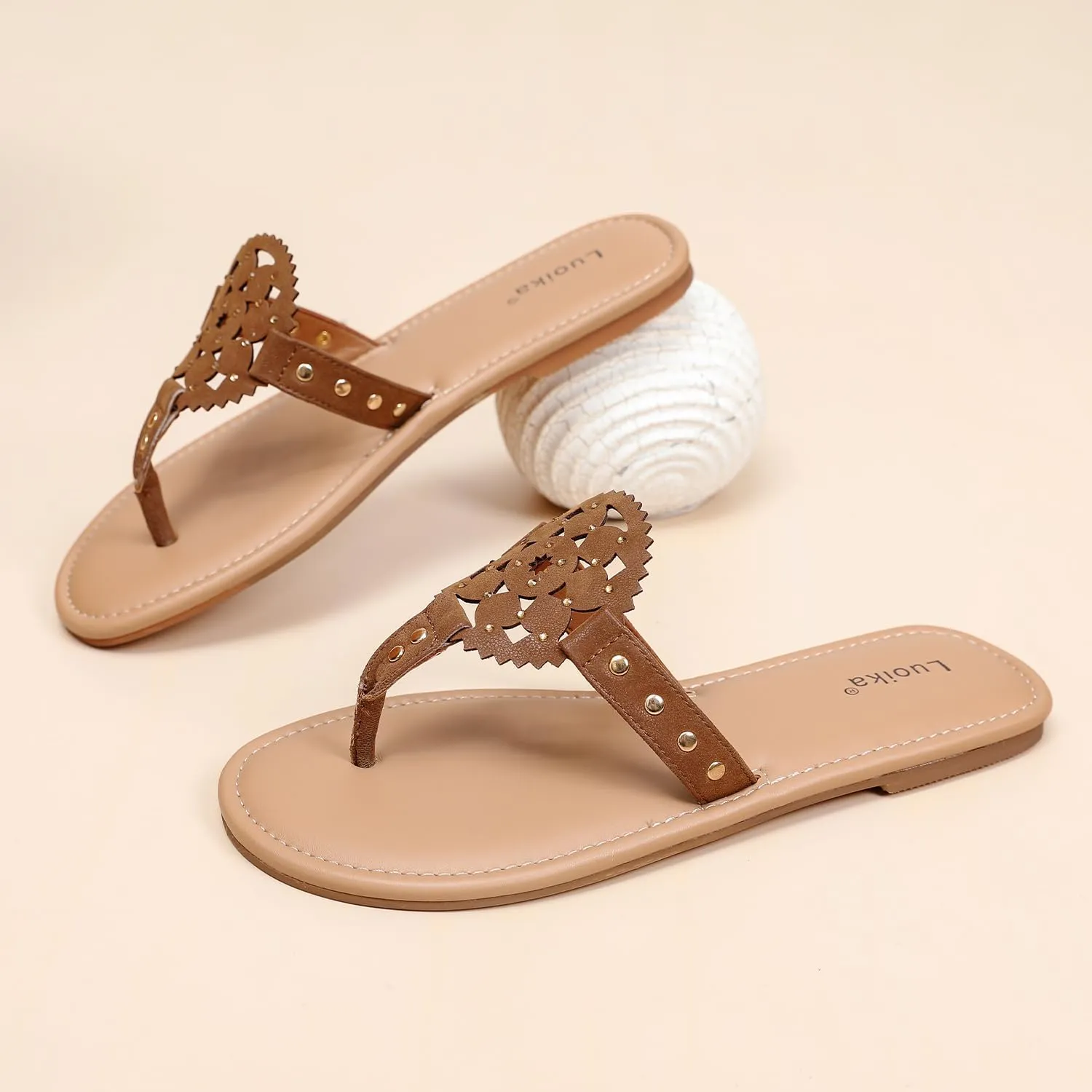 Luoika Women's Wide Width Flat Slides Sandals, Flip Flop Strappy Rhinestone Thong Sandals Comfortable Summer Beach Shoes for Women.