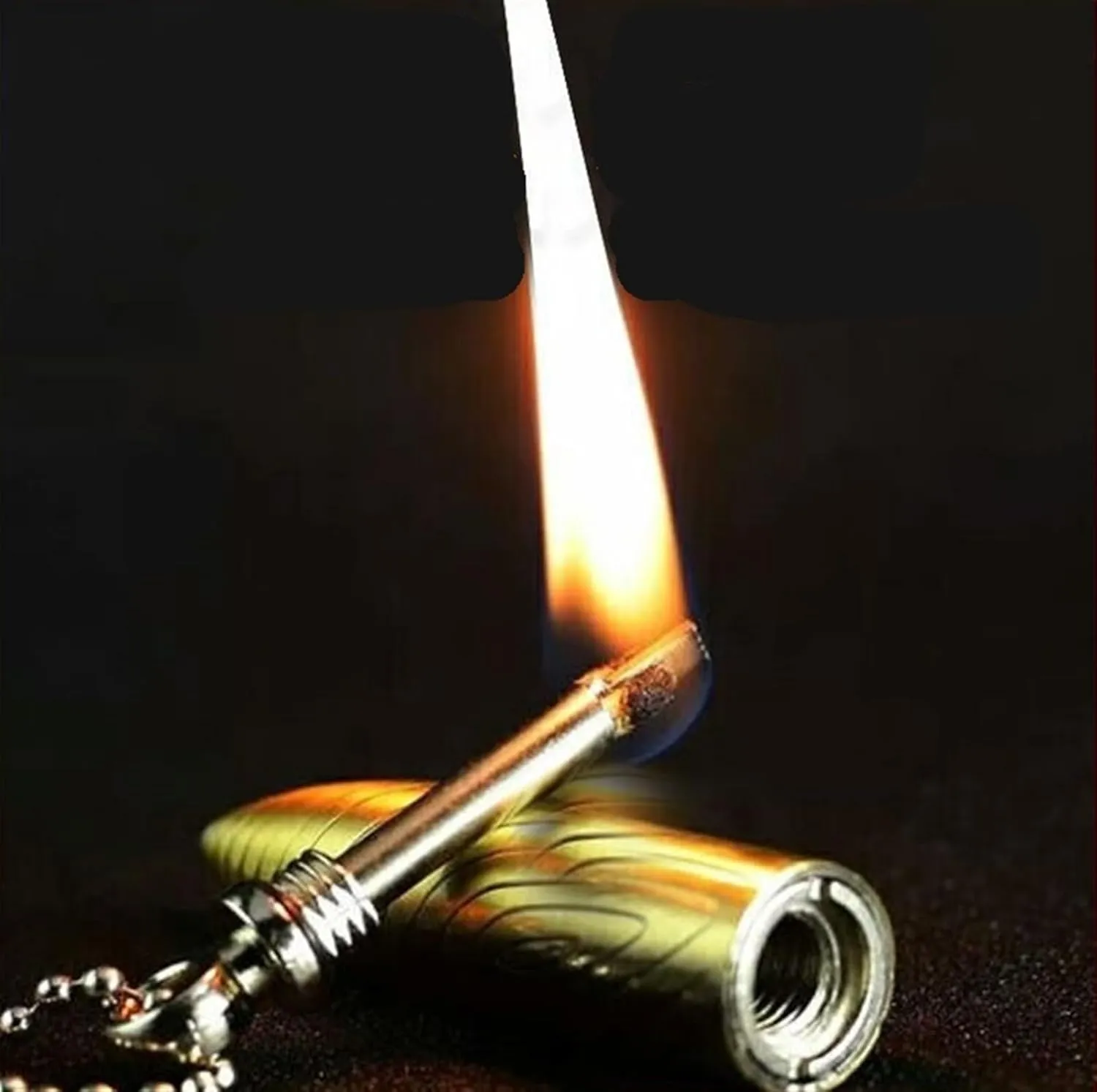 Metal Permanent Lighter, Kerosene Lighter, Portable Lighter with Keychain, Windproof and Waterproof Lighter, Reusable Lighter(Gold)