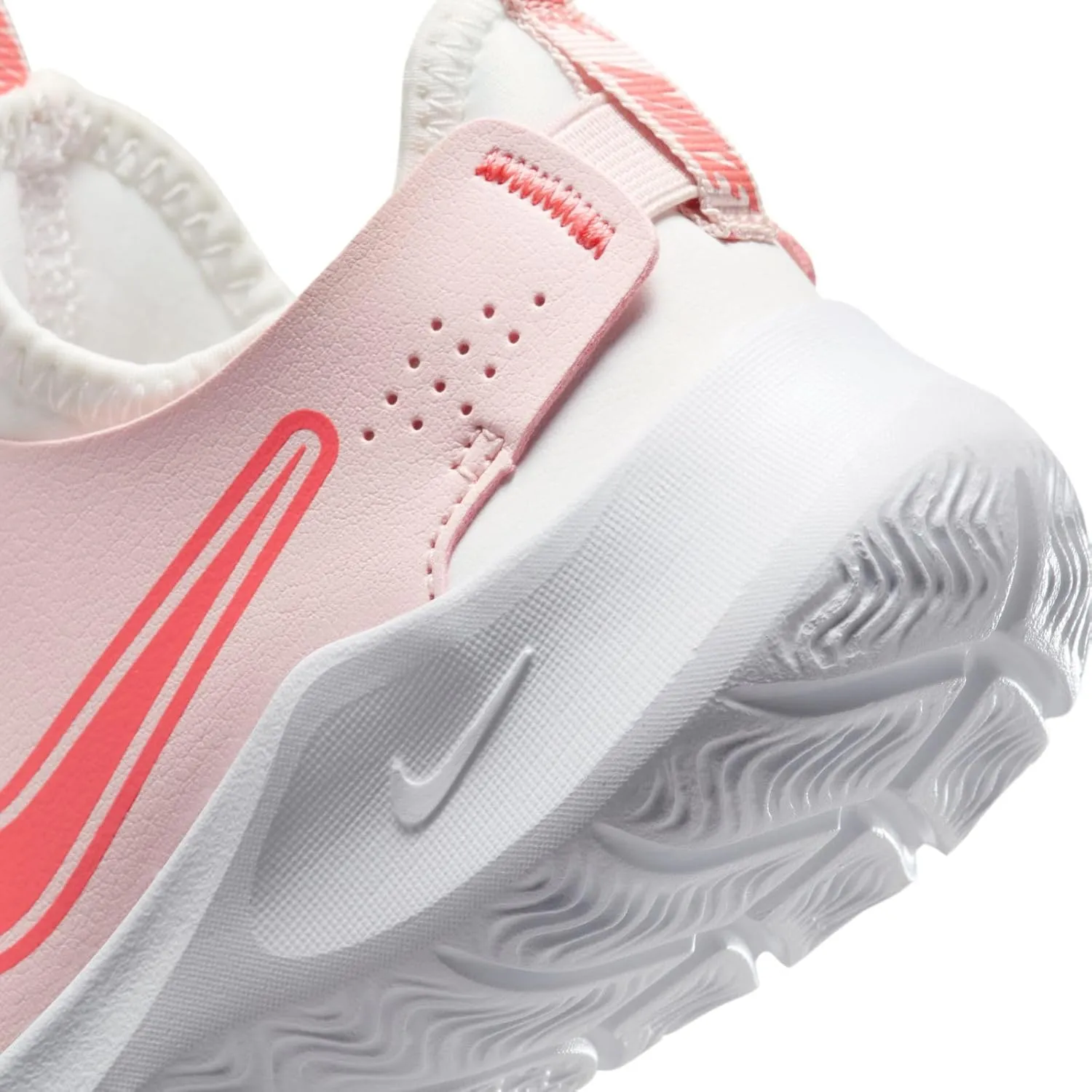Nike Flex Runner 3 Big Kids' Road Running Shoes (FN1294-104, Summit White/Echo Pink/Magic Ember)