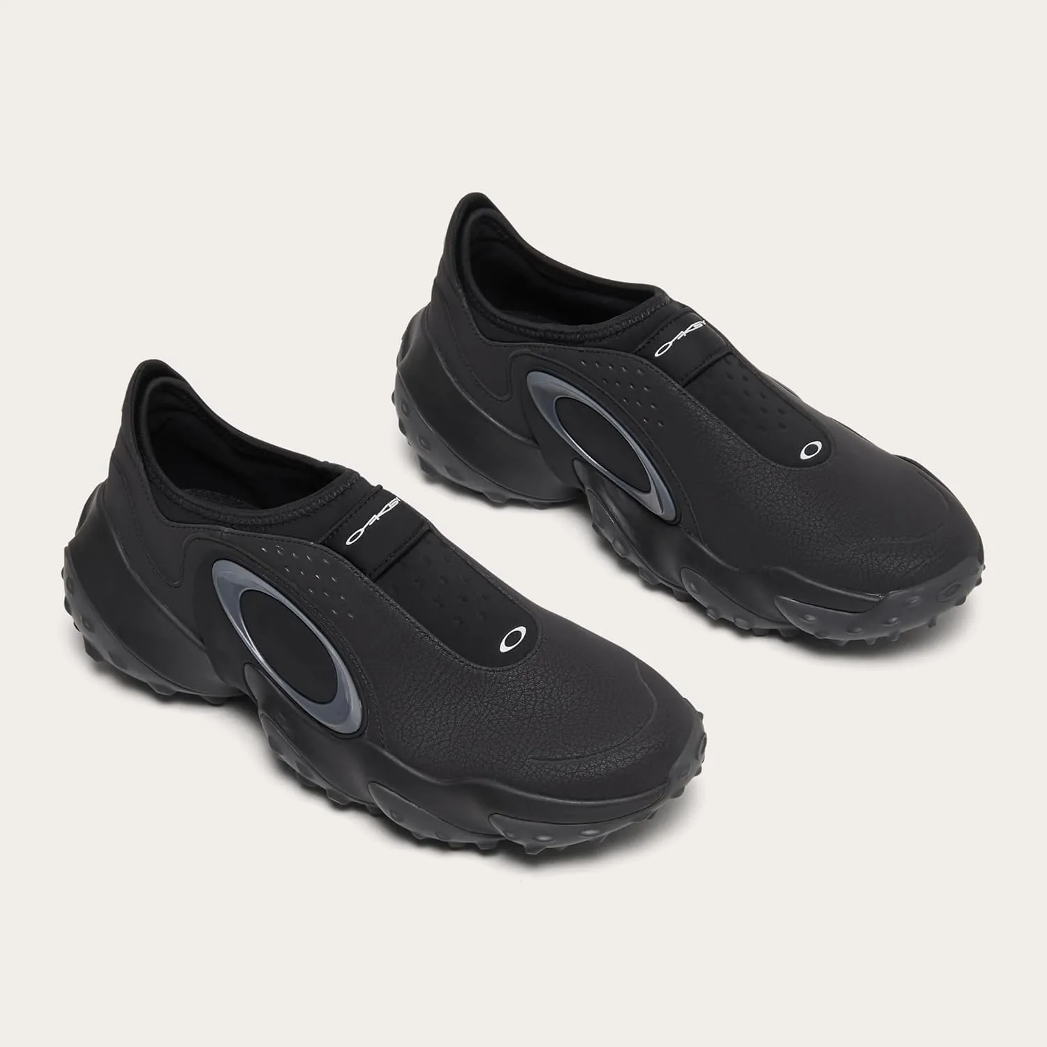 Oakley Men's Edge Icon Sneaker