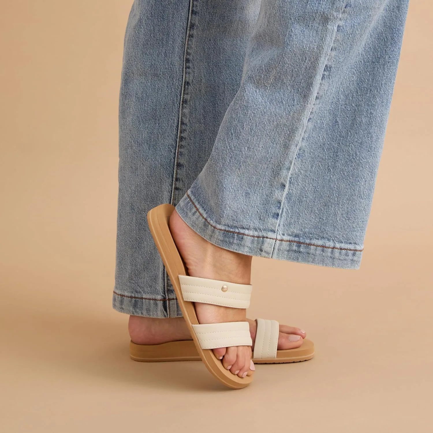 REEF Women's Cushion Breeze Kya Slide Sandal