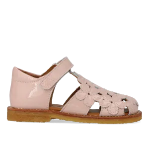 Sandal with floral details
