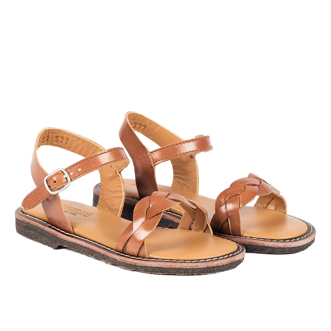 Sandal with open toe and braided detail