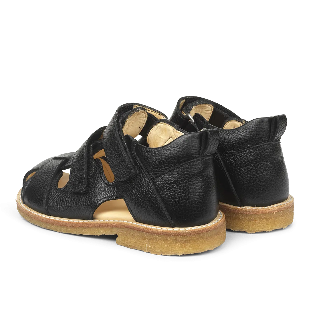 Sandal with velcro closure