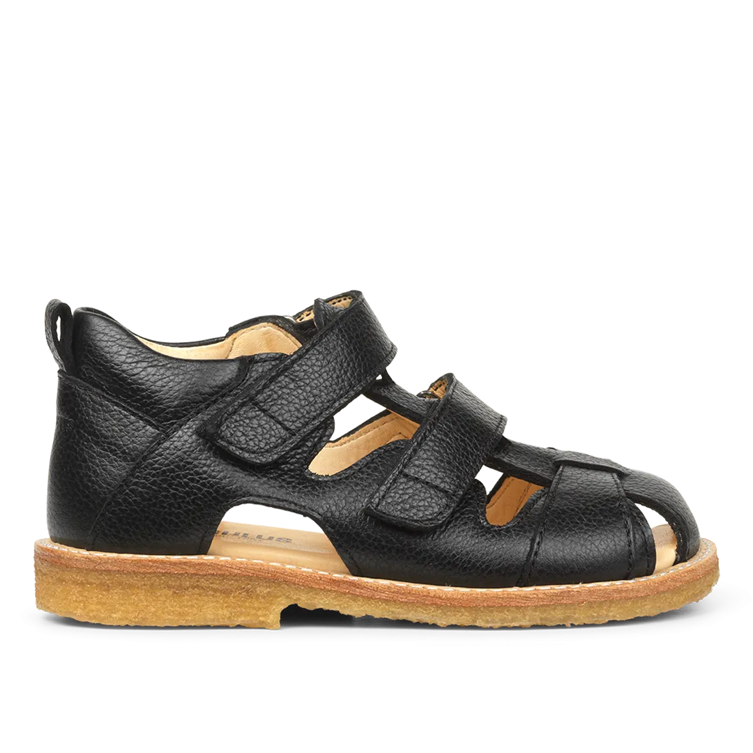 Sandal with velcro closure