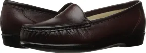 SAS® Simplify Comfort Loafers for Women – Tri-Pad® Comfort System – PU Construction - Supersoft® Antique Wine 8.5 N - Narrow (AA)
