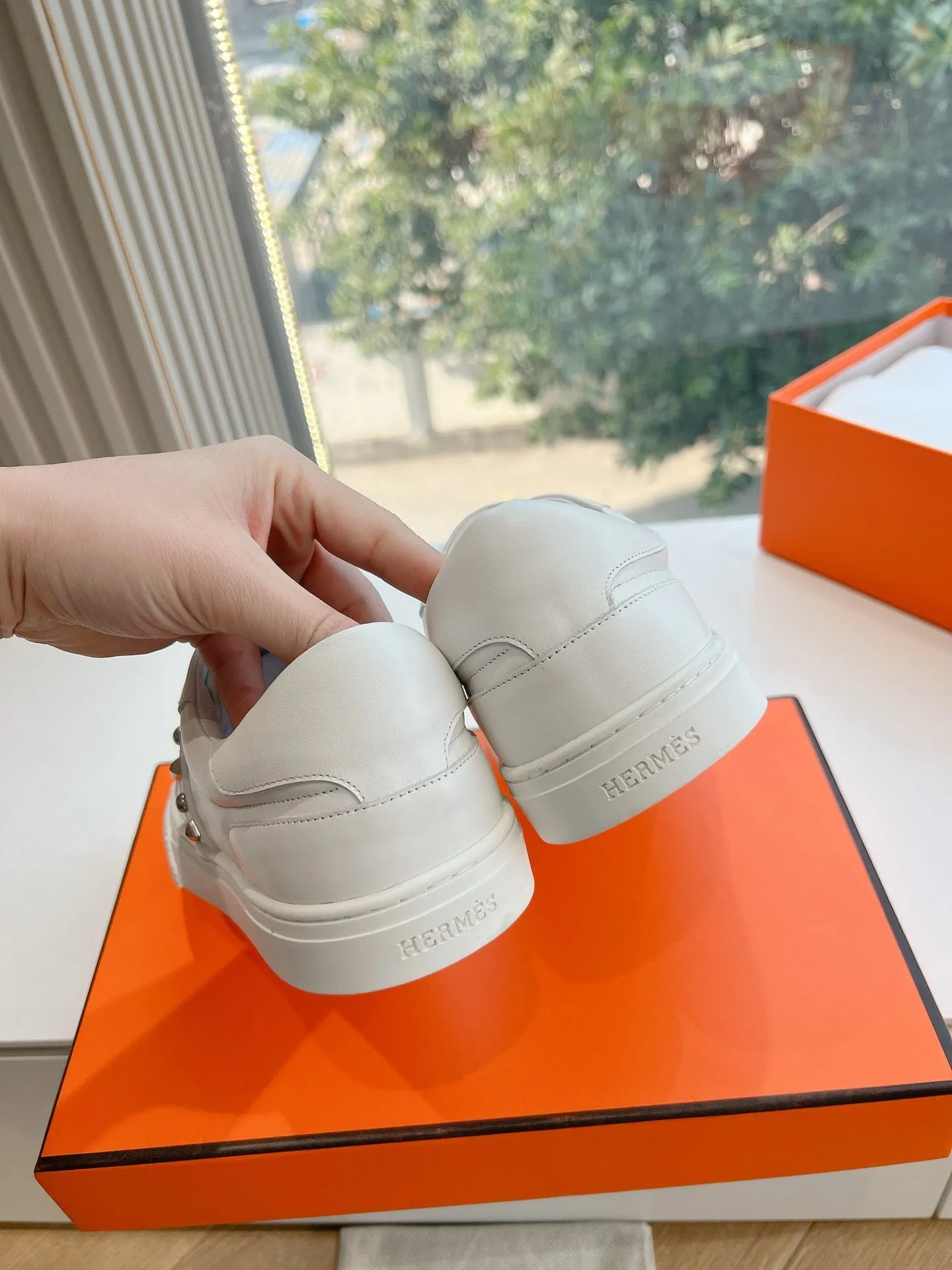 SE1568 Hermes Day Sneaker / Size5-10