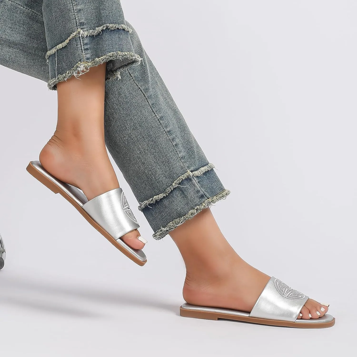 Stratuxx Kaze Womens Flat Sandals Dressy Summer Slide Dress Sandals Comfortable Cute Leather Black Sandals for Women