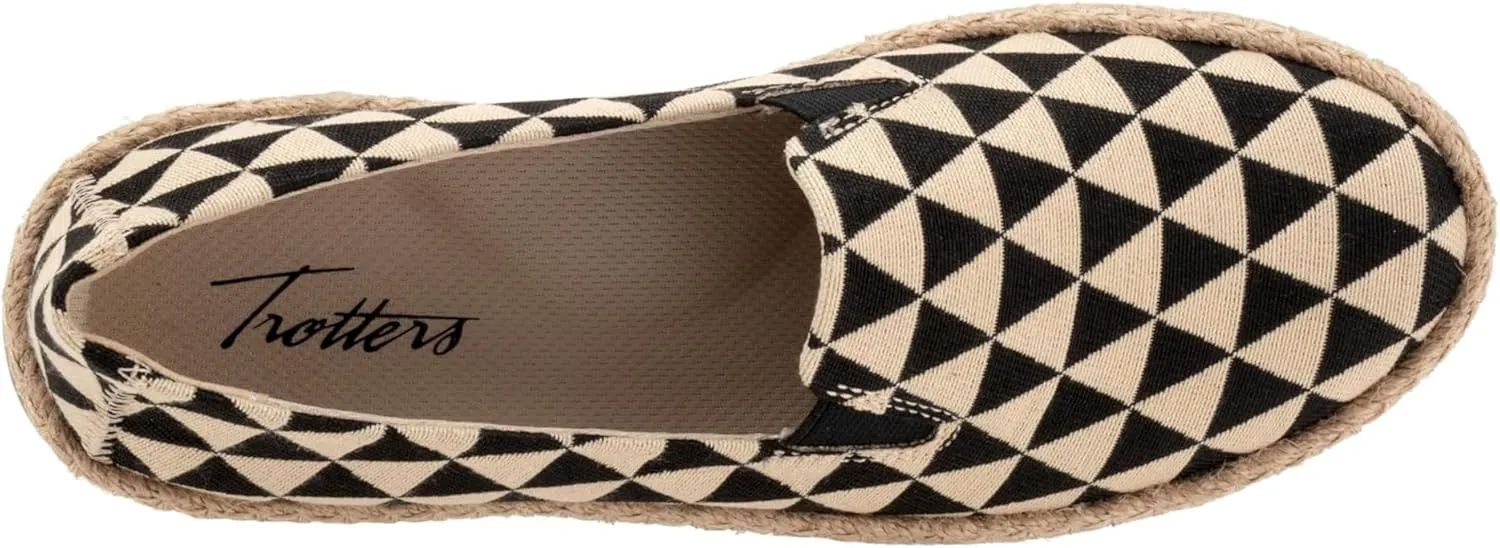 Trotters Women's Poppy Loafer Flat