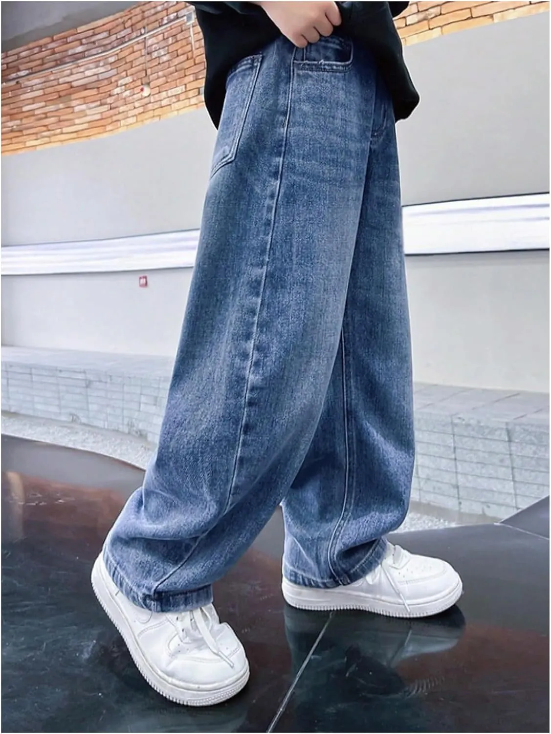 Verdusa Boy's Casual Straight Leg Baggy Jeans Elastic Waist Loose Denim Pants with Pockets