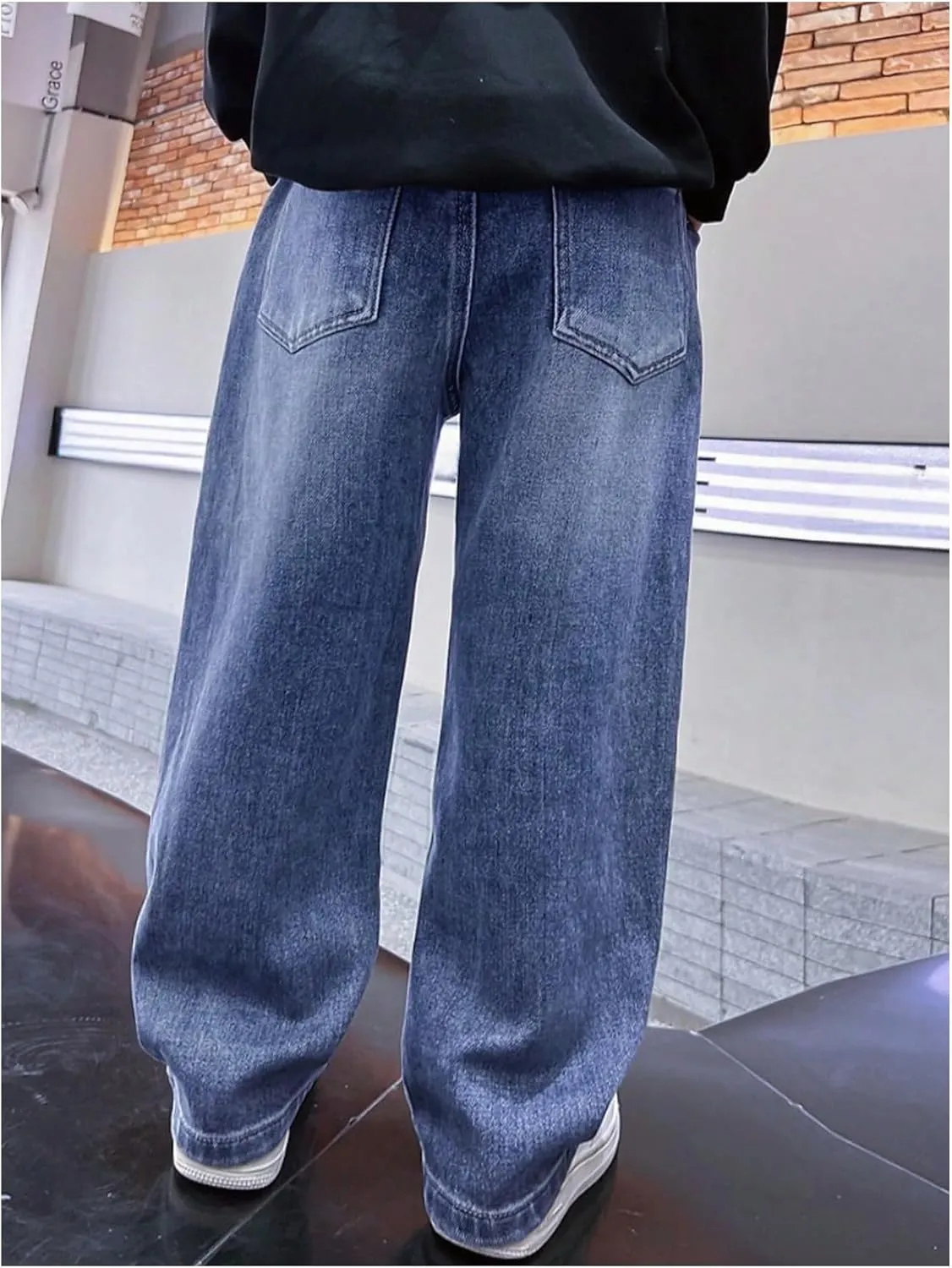 Verdusa Boy's Casual Straight Leg Baggy Jeans Elastic Waist Loose Denim Pants with Pockets