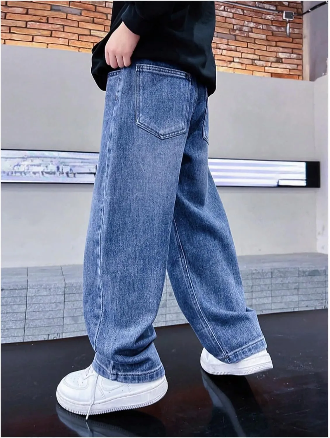 Verdusa Boy's Casual Straight Leg Baggy Jeans Elastic Waist Loose Denim Pants with Pockets