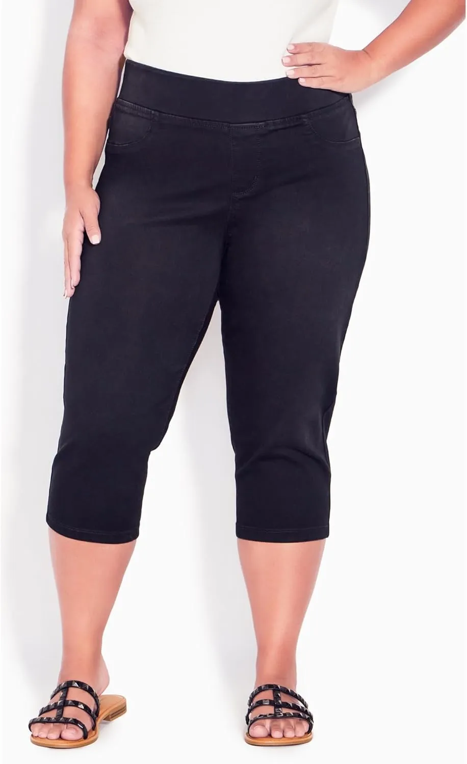 Women's Plus Size Butter Denim Pull On Crop Jean