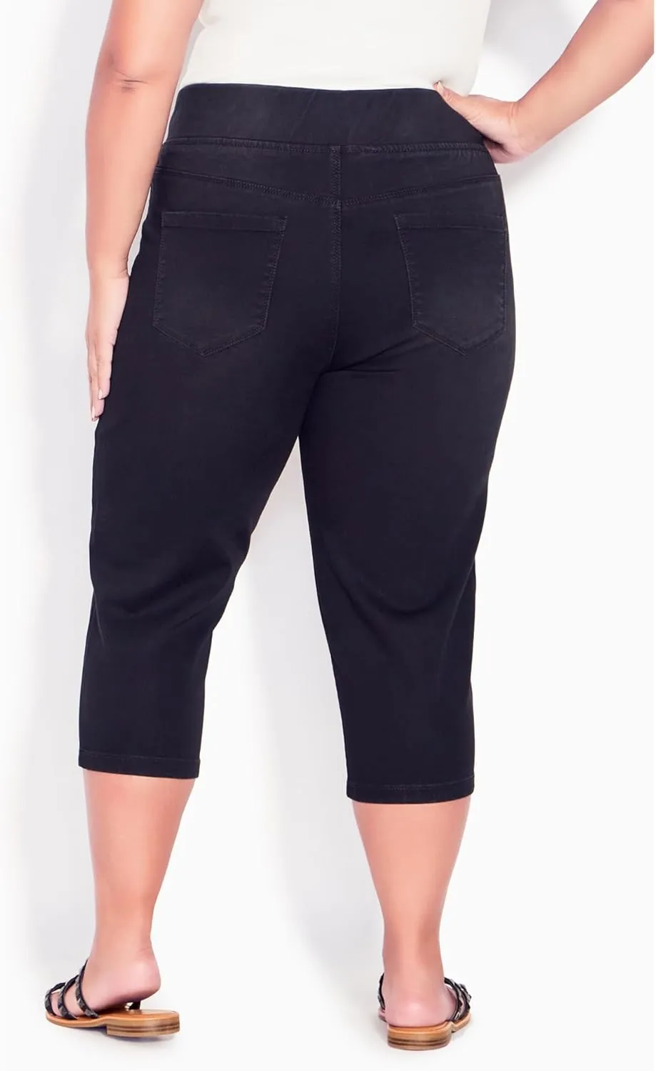 Women's Plus Size Butter Denim Pull On Crop Jean
